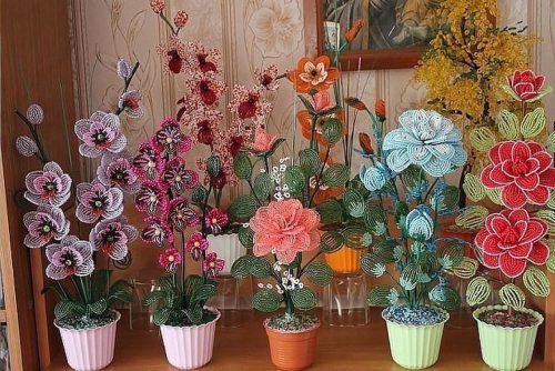 Выставка цветов из бисера 